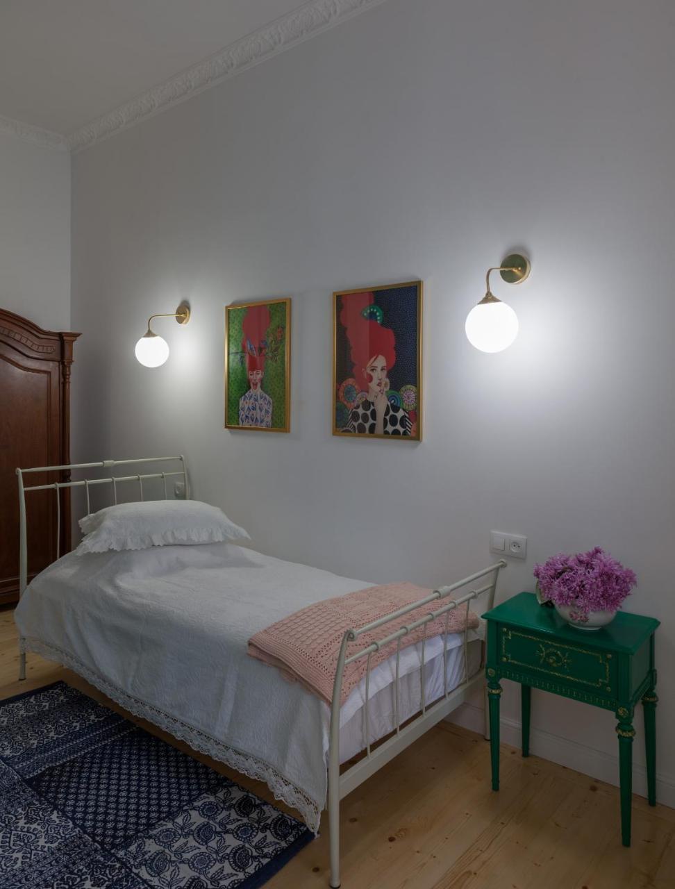 House By The Opera Apartment Tbilisi ภายนอก รูปภาพ