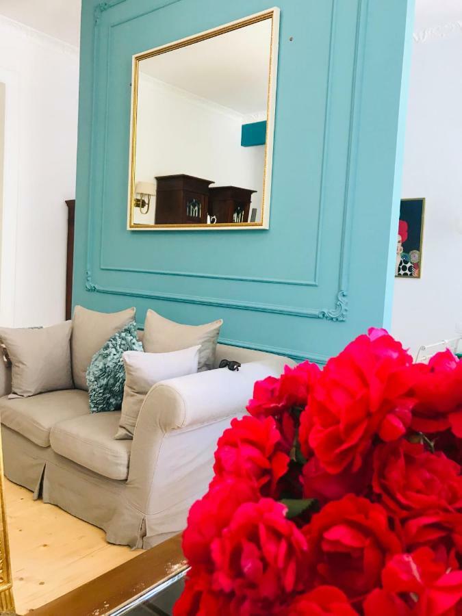 House By The Opera Apartment Tbilisi ภายนอก รูปภาพ